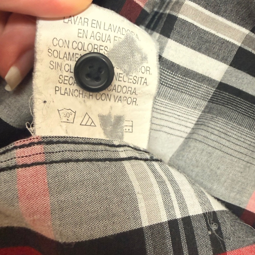 Beverly Hills Polo Club Mens Plaid Short Sleeve Button Down Shirt Red Black L - Picture 6 of 9